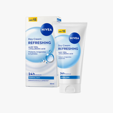 NIVEA Light Moisturising Day Cream Normal/Combination Skin 50ml
